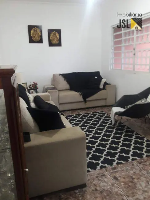 Foto 2 de Casa com 2 quartos à venda, 131m2 em Borda da Mata, Cacapava - SP