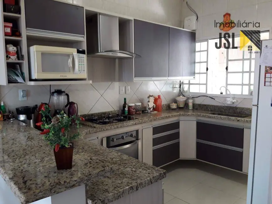 Foto 4 de Sobrado com 3 quartos à venda, 140m2 em Borda da Mata, Cacapava - SP