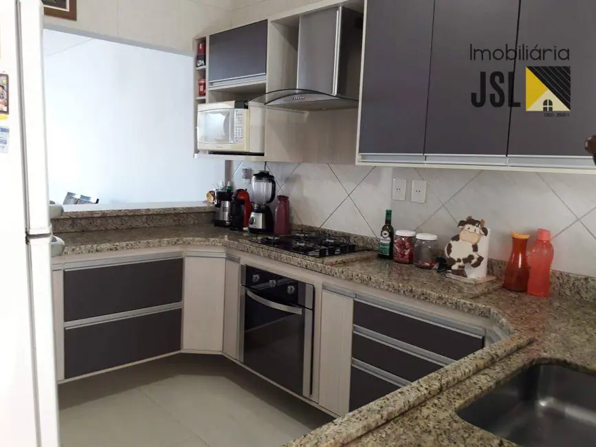 Foto 5 de Sobrado com 3 quartos à venda, 140m2 em Borda da Mata, Cacapava - SP