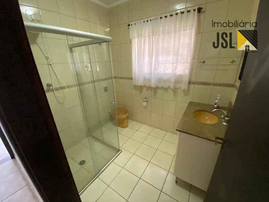 Foto 6 de Casa com 3 quartos à venda, 340m2 em Jardim Maria Cândida, Cacapava - SP