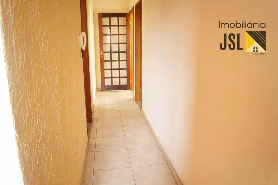 Foto 8 de Sobrado com 3 quartos à venda, 235m2 em Vila Menino Jesus, Cacapava - SP