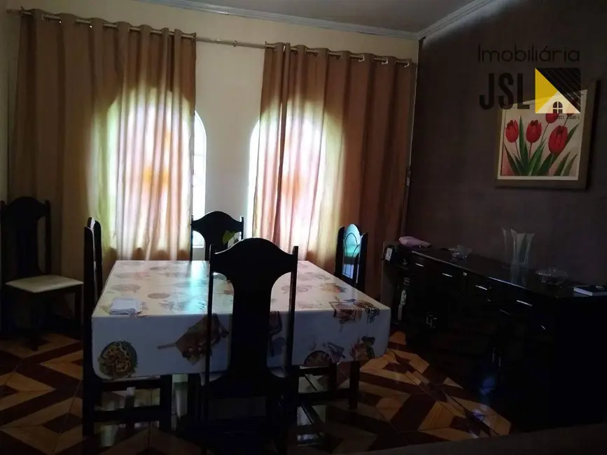 Foto 5 de Sobrado com 3 quartos à venda, 240m2 em Vila Menino Jesus, Cacapava - SP