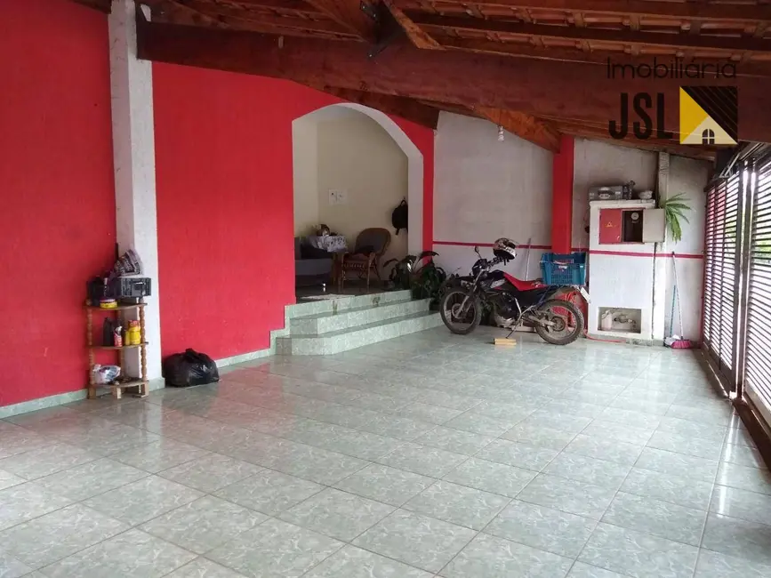 Foto 2 de Sobrado com 3 quartos à venda, 240m2 em Vila Menino Jesus, Cacapava - SP