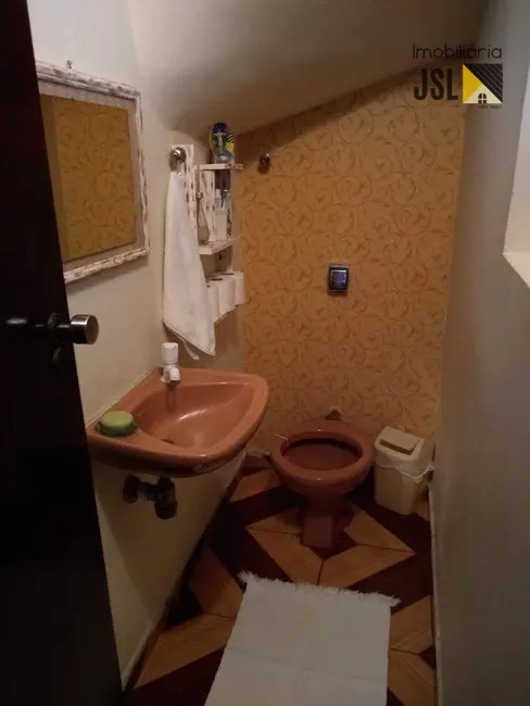 Foto 7 de Sobrado com 3 quartos à venda, 240m2 em Vila Menino Jesus, Cacapava - SP