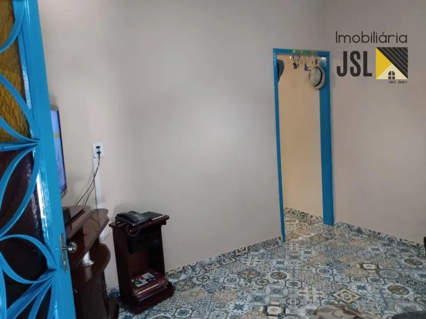 Foto 5 de Casa com 6 quartos à venda, 145m2 em Jardim Amália, Cacapava - SP