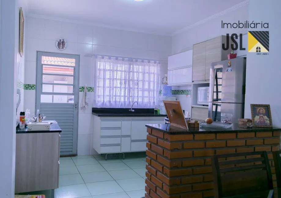 Foto 6 de Casa com 2 quartos à venda, 175m2 em Parque Residencial Santo André, Cacapava - SP