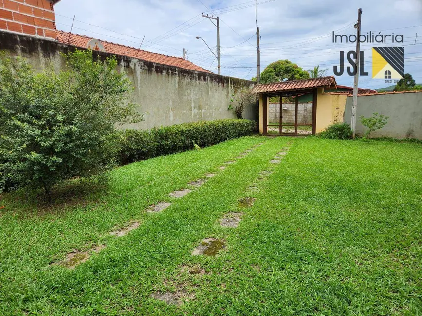 Chácara com 3 quartos à venda, 1575m2 em Vila Velha, Cacapava - SP - imagem 3 Foto 3 de Chácara com 3 quartos à venda, 1575m2 em Vila Velha, Cacapava - SP