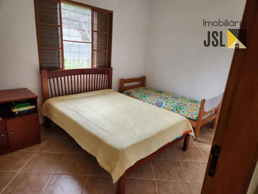 Chácara com 3 quartos à venda, 1575m2 em Vila Velha, Cacapava - SP - imagem 9 Foto 9 de Chácara com 3 quartos à venda, 1575m2 em Vila Velha, Cacapava - SP