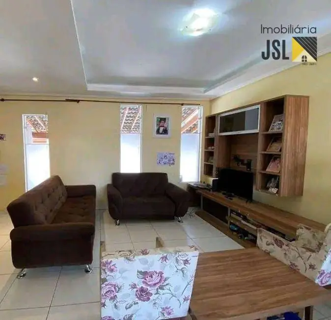 Foto 2 de Sobrado à venda, 140m2 em Vila Santos, Cacapava - SP