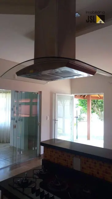 Sobrado com 3 quartos à venda, 495m2 em Residencial Santa Helena, Cacapava - SP - imagem 4 Foto 4 de Sobrado com 3 quartos à venda, 495m2 em Residencial Santa Helena, Cacapava - SP