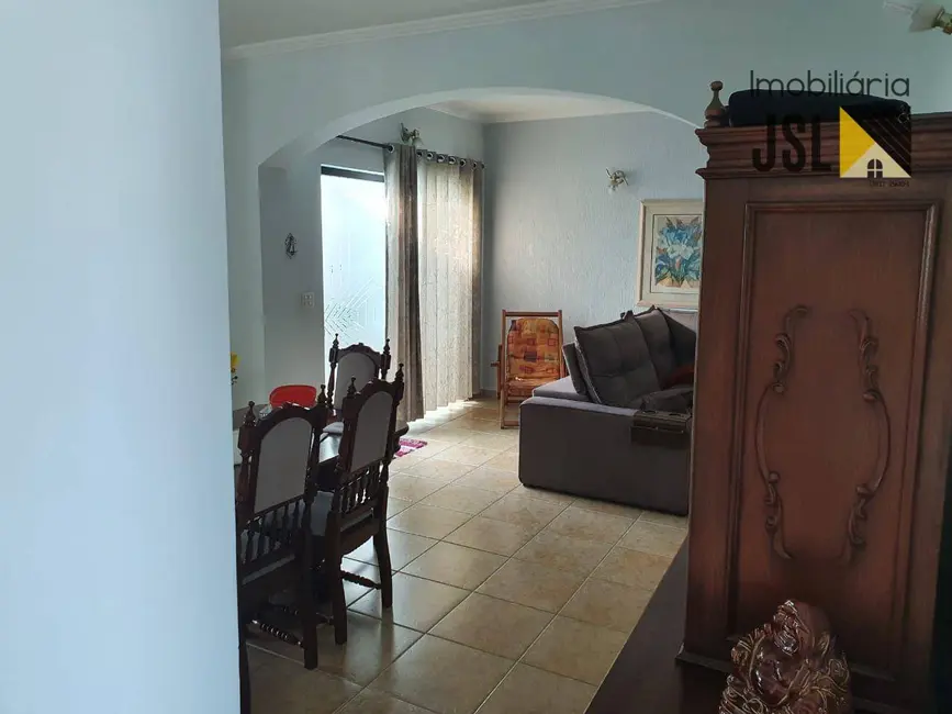 Foto 8 de Sobrado com 4 quartos à venda, 550m2 em Cacapava - SP