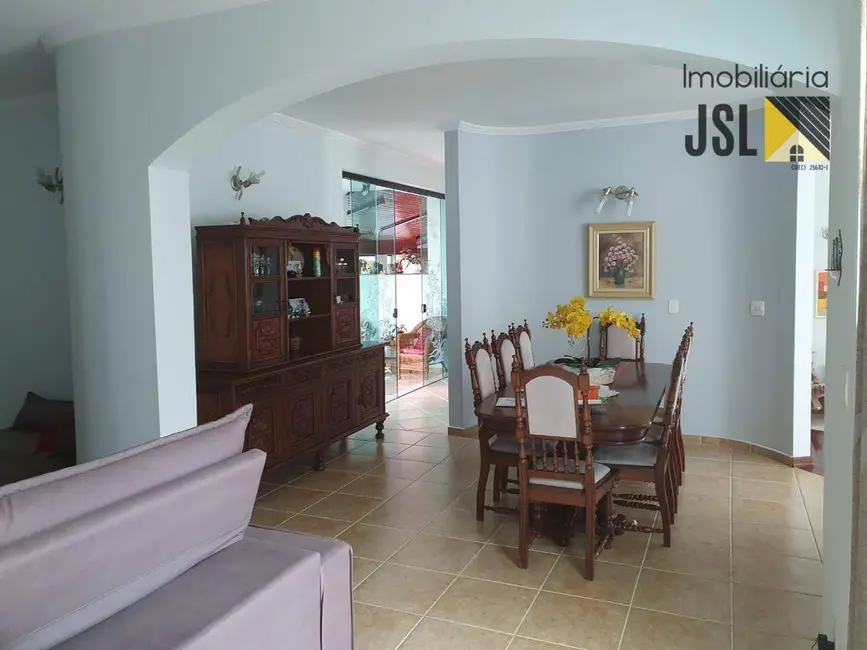 Foto 9 de Sobrado com 4 quartos à venda, 550m2 em Cacapava - SP