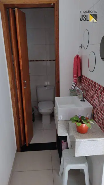 Foto 5 de Sobrado com 3 quartos à venda, 204m2 em Jardim Julieta, Cacapava - SP