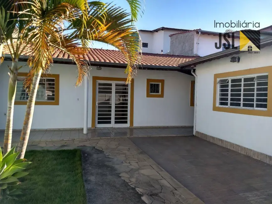 Foto 1 de Casa com 3 quartos à venda, 420m2 em Parque Residencial Maria Elmira, Cacapava - SP
