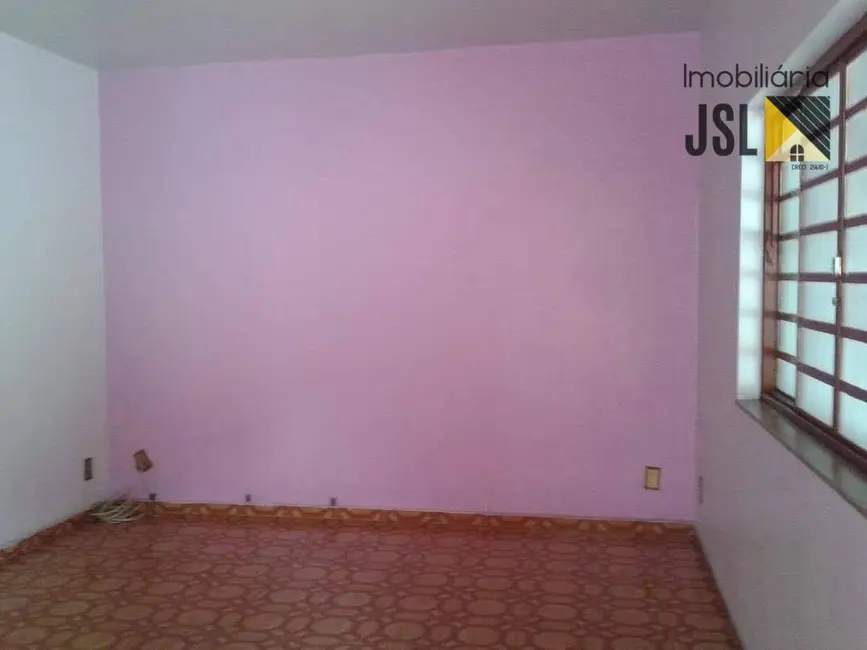 Foto 3 de Casa com 3 quartos à venda, 150m2 em Vila Resende, Cacapava - SP