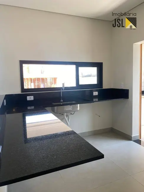 Sobrado com 3 quartos à venda, 360m2 em Cacapava - SP - imagem 8 Foto 8 de Sobrado com 3 quartos à venda, 360m2 em Cacapava - SP