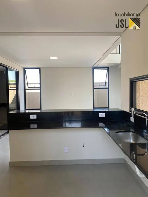 Sobrado com 3 quartos à venda, 360m2 em Cacapava - SP - imagem 9 Foto 9 de Sobrado com 3 quartos à venda, 360m2 em Cacapava - SP