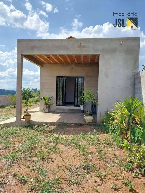 Chácara com 1 quarto à venda, 1000m2 em Guamirim, Cacapava - SP - imagem 8 Foto 8 de Chácara com 1 quarto à venda, 1000m2 em Guamirim, Cacapava - SP