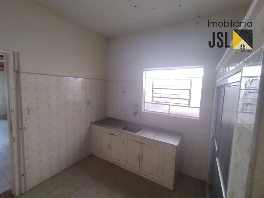 Foto 6 de Casa com 3 quartos à venda, 384m2 em Vila Pantaleão, Cacapava - SP