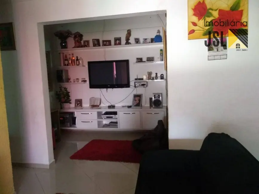 Foto 2 de Sobrado com 2 quartos à venda, 175m2 em Parque Residencial Maria Elmira, Cacapava - SP