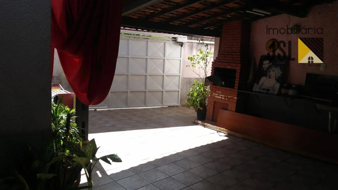 Foto 1 de Sobrado com 2 quartos à venda, 175m2 em Parque Residencial Maria Elmira, Cacapava - SP