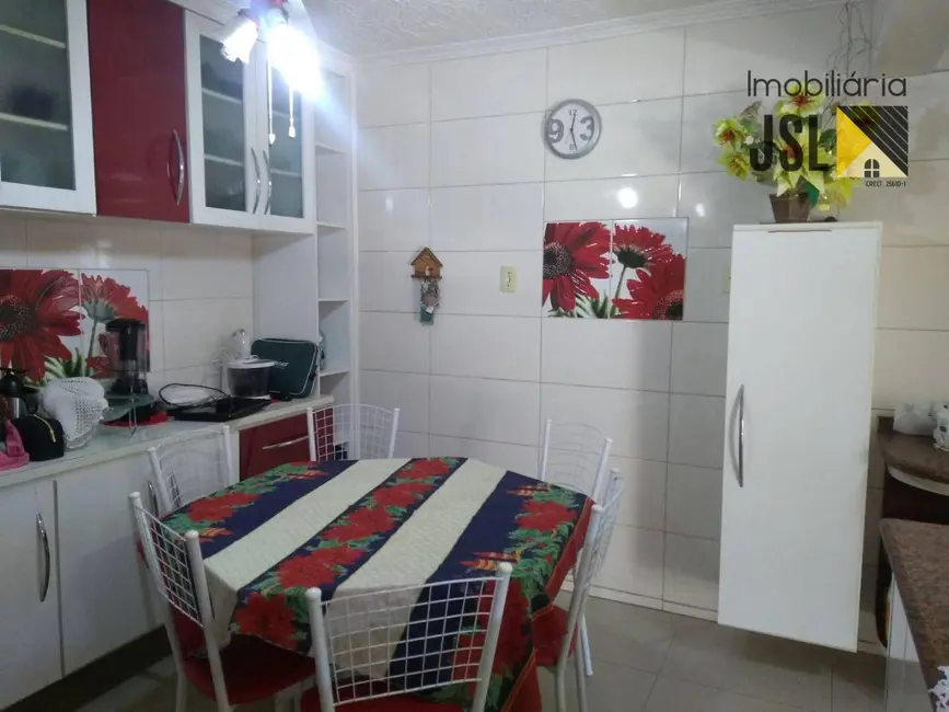 Foto 7 de Sobrado com 2 quartos à venda, 175m2 em Parque Residencial Maria Elmira, Cacapava - SP