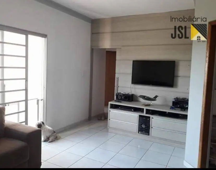 Foto 2 de Apartamento com 3 quartos à venda, 75m2 em Vila Paraíso, Cacapava - SP