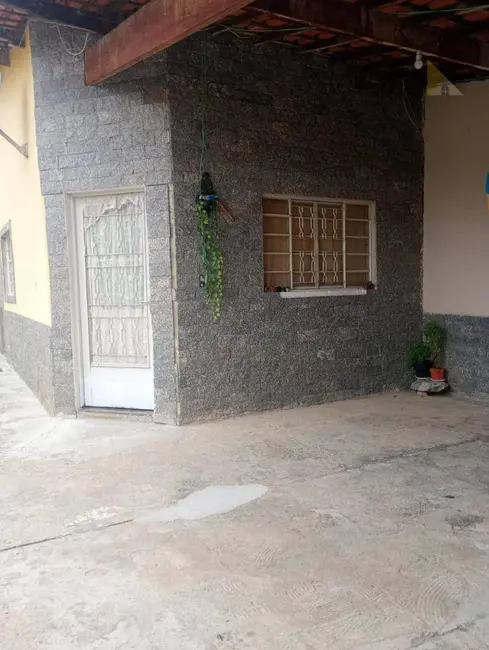 Foto 2 de Casa com 3 quartos à venda, 225m2 em Vila Menino Jesus, Cacapava - SP