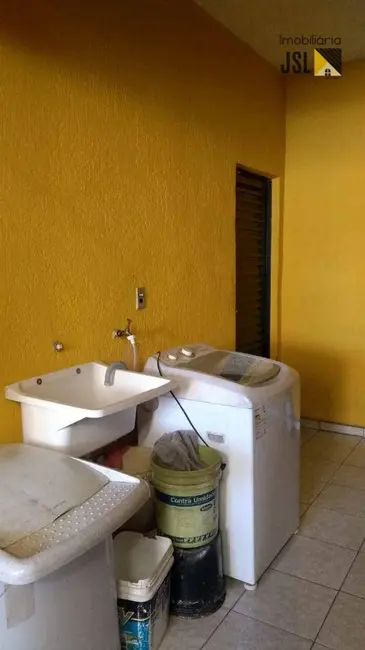 Foto 8 de Casa com 3 quartos à venda, 225m2 em Vila Menino Jesus, Cacapava - SP