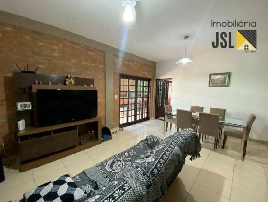 Foto 6 de Sobrado com 3 quartos à venda, 250m2 em Village das Flores, Cacapava - SP