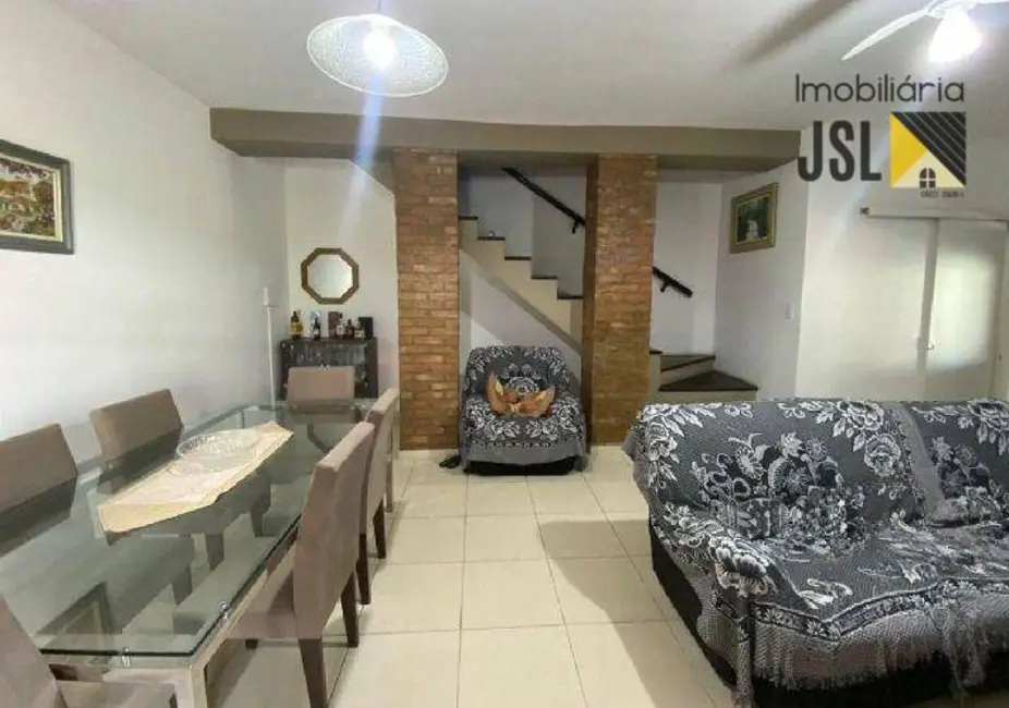 Foto 4 de Sobrado com 3 quartos à venda, 250m2 em Village das Flores, Cacapava - SP