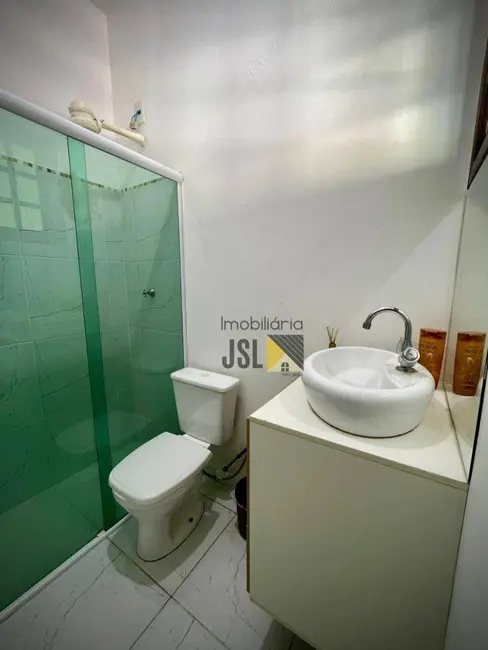 Foto 6 de Sobrado com 3 quartos à venda, 250m2 em Village das Flores, Cacapava - SP