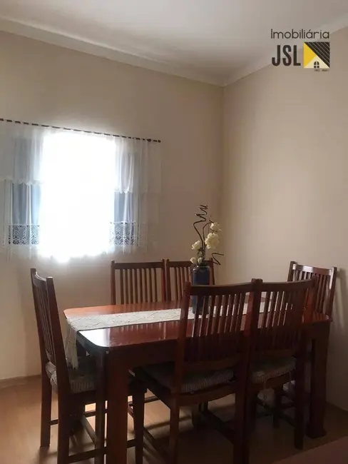 Foto 1 de Casa com 3 quartos à venda, 360m2 em Vila Pantaleão, Cacapava - SP