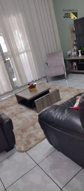 Foto 4 de Sobrado com 3 quartos à venda, 624m2 em Jardim Maria Cândida, Cacapava - SP