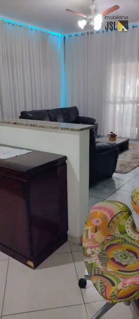 Foto 6 de Sobrado com 3 quartos à venda, 624m2 em Jardim Maria Cândida, Cacapava - SP