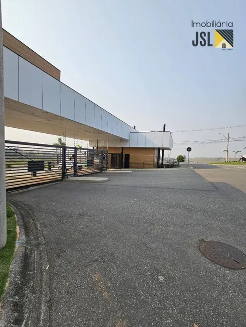 Foto 4 de Sobrado com 4 quartos à venda, 360m2 em Guamirim, Cacapava - SP