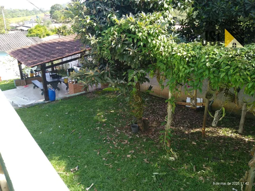Foto 2 de Chácara com 4 quartos à venda, 2000m2 em Chácara Ipês, Cacapava - SP