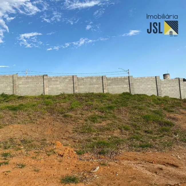 Foto 2 de Terreno / Lote à venda, 240m2 em Jardim Maria Cândida, Cacapava - SP