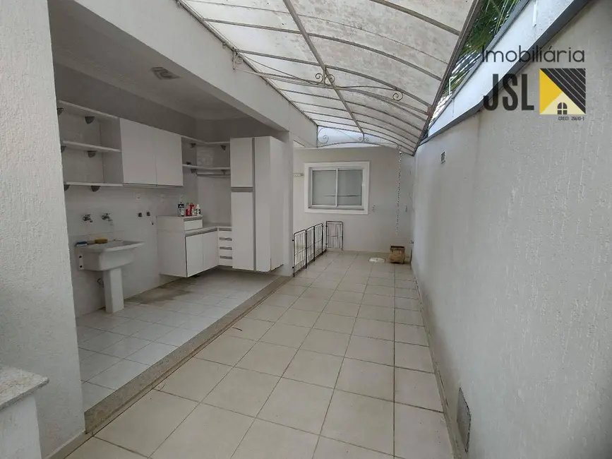 Sobrado com 3 quartos à venda, 555m2 em Residencial Santa Helena, Cacapava - SP - imagem 9 Foto 9 de Sobrado com 3 quartos à venda, 555m2 em Residencial Santa Helena, Cacapava - SP