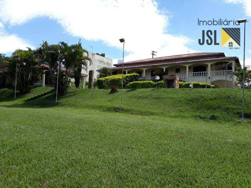 Chácara com 5 quartos à venda, 3010m2 em Tataúba, Cacapava - SP - imagem 3 Foto 3 de Chácara com 5 quartos à venda, 3010m2 em Tataúba, Cacapava - SP