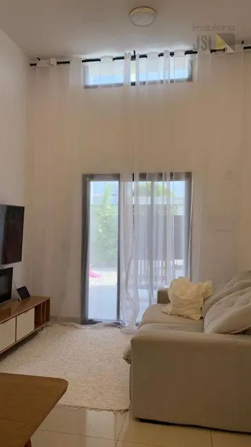 Foto 1 de Casa com 2 quartos à venda, 131m2 em Cacapava - SP