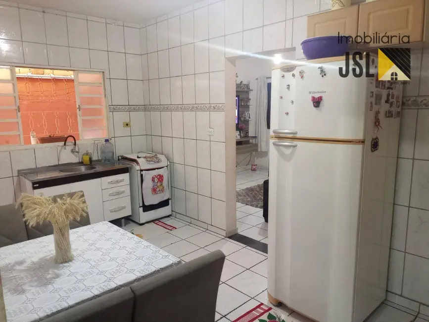 Foto 5 de Casa com 4 quartos à venda, 140m2 em Borda da Mata, Cacapava - SP