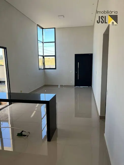 Foto 2 de Casa de Condomínio com 3 quartos à venda, 357m2 em Cacapava - SP