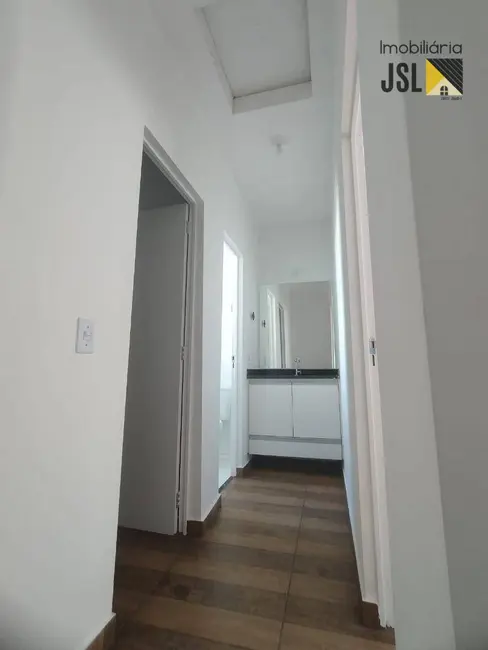 Foto 2 de Sobrado com 2 quartos à venda e para alugar, 64m2 em Santa Luzia, Cacapava - SP