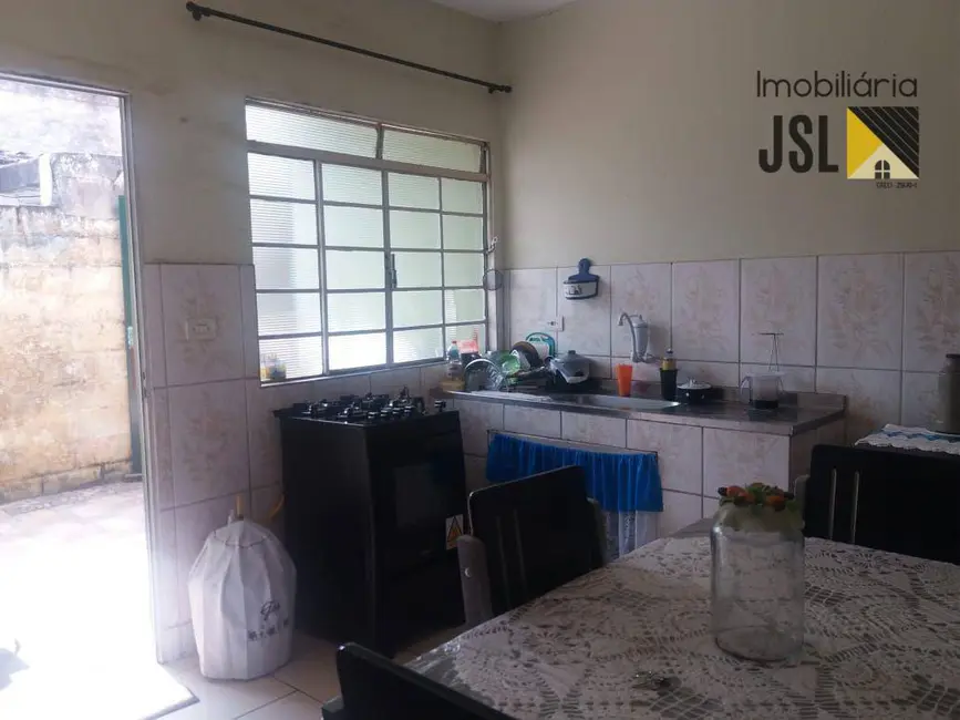 Foto 4 de Casa com 2 quartos à venda, 150m2 em Vila Bandeirantes, Cacapava - SP