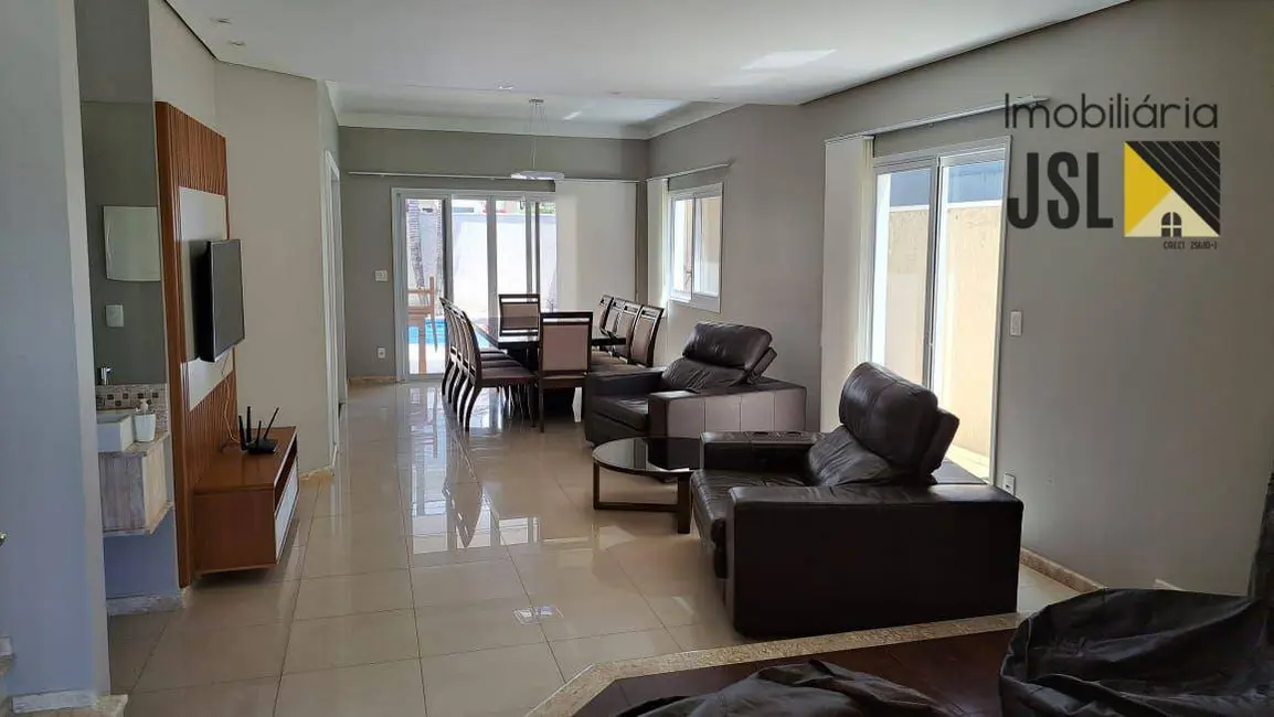 Foto 2 de Sobrado com 3 quartos à venda, 300m2 em Sao Jose Dos Campos - SP