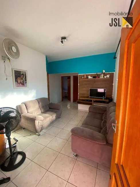 Foto 1 de Casa com 2 quartos à venda, 139m2 em Parque Residencial Maria Elmira, Cacapava - SP