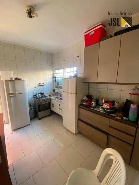 Casa com 2 quartos à venda, 139m2 em Parque Residencial Maria Elmira, Cacapava - SP - imagem 4 Foto 4 de Casa com 2 quartos à venda, 139m2 em Parque Residencial Maria Elmira, Cacapava - SP