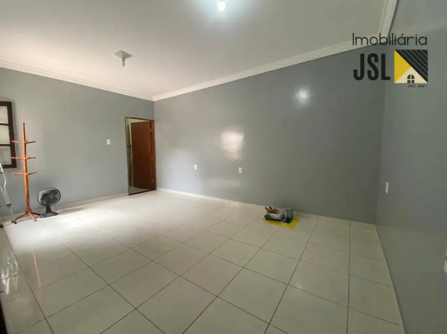 Foto 9 de Casa com 3 quartos à venda e para alugar, 175m2 em Parque Residencial Santo André, Cacapava - SP