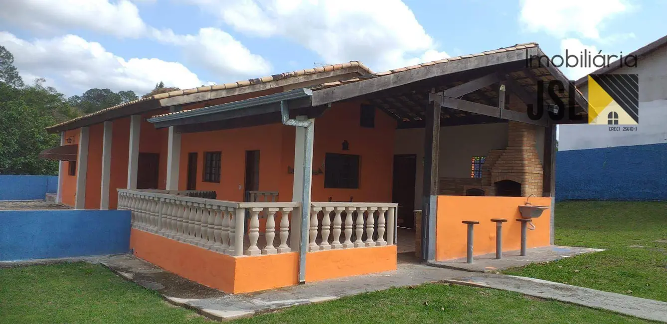 Chácara com 2 quartos à venda, 1600m2 em Portal Mantiqueira, Cacapava - SP - imagem 3 Foto 3 de Chácara com 2 quartos à venda, 1600m2 em Portal Mantiqueira, Cacapava - SP